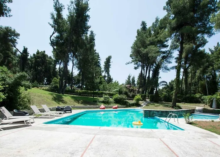 Villa Aurora In Sani With Garden And Pool